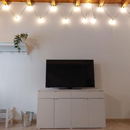 Smile Home! Graziosa Casa Con Parcheggio E Giardino Bovísio-Masciago Milanese Екстериор снимка