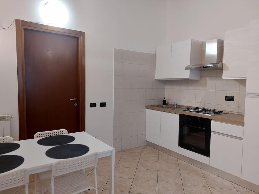 Smile Home! Graziosa Casa Con Parcheggio E Giardino Bovísio-Masciago Milanese Екстериор снимка